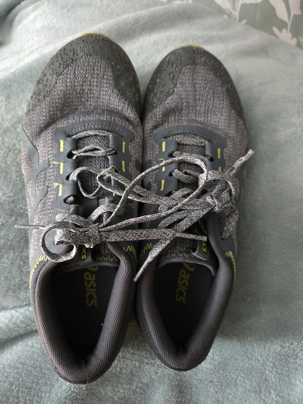 Womens Asics Gray Athletic Running Shoes with Yellow Highlights